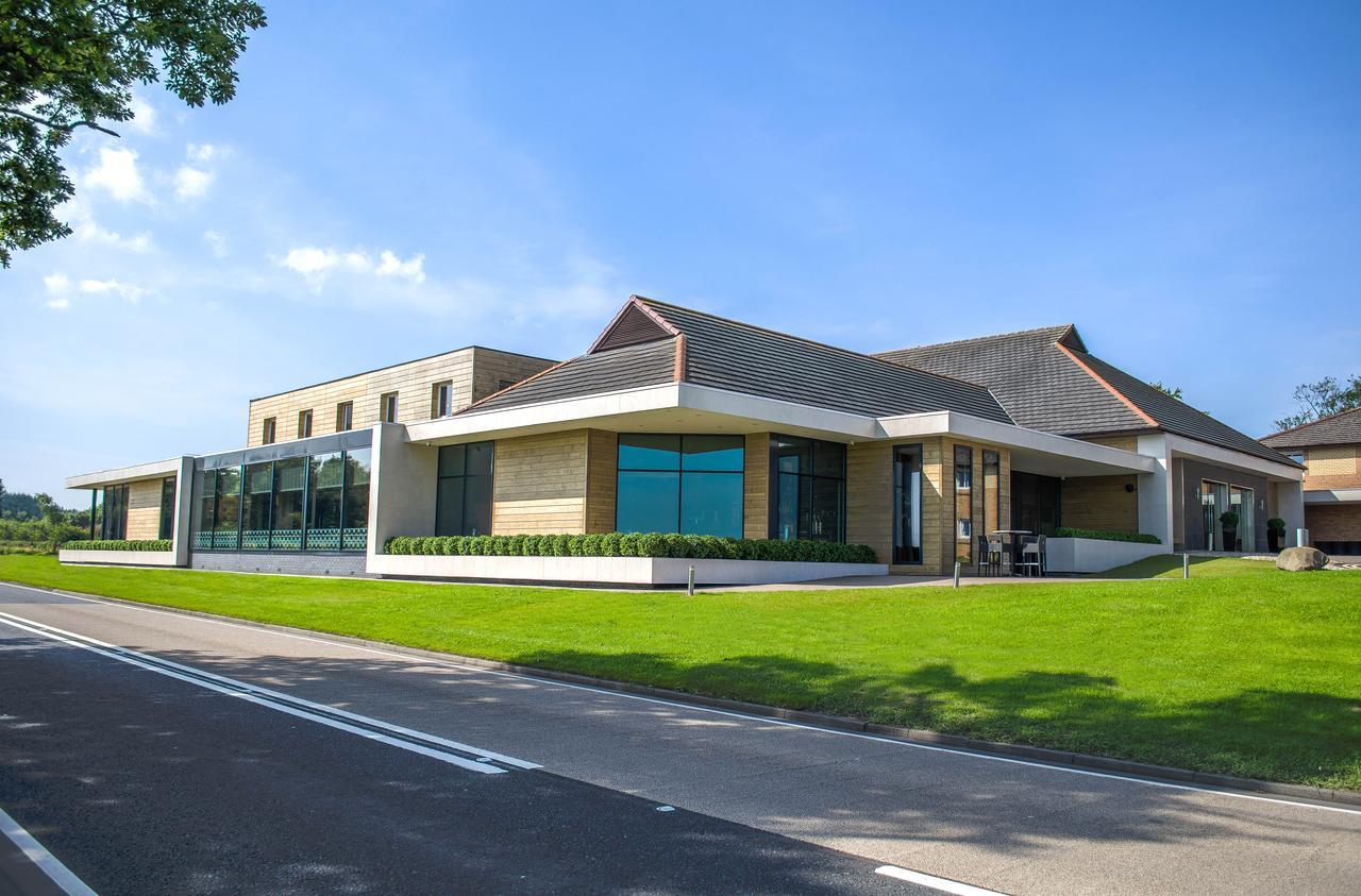 Radstone Hotel Larkhall  Exterior foto