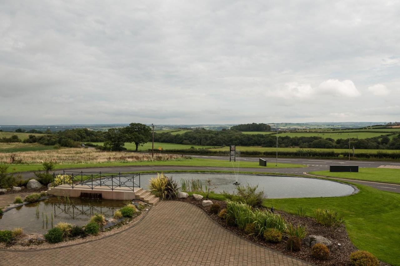 Radstone Hotel Larkhall  Exterior foto